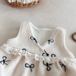 【66-90cm】 ボア リボン 刺繍 ロンパース - 画像 (12)