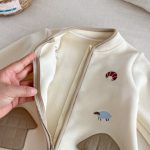 【66-90cm】 おうち 刺繍 カバーオール - 画像 (7)