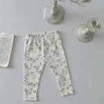 【66-90cm】花柄 帽子付き ロンパース  ＋ ボトムス - 画像 (5)
