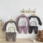 【73-110cm】 ポケット付き 英字＆熊柄 セットアップ