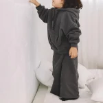 【80-130cm】 カジュアル フーディ セットアップ - 画像 (3)