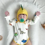 【66-90cm】 帽子付き 恐竜プリント ロンパース - 画像 (9)