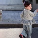 【90-150cm】アウター or デニムパンツ 女の子 刺繍 フリルデザイン - 画像 (5)