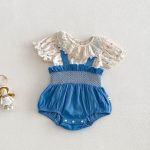 【66-90cm】セットアップ Tシャツ＆サロペットロンパース 総柄蝶結び - 画像 (2)