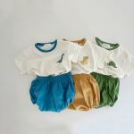 【73-100cm】セットアップ ベビー 恐竜柄 半袖Ｔシャツ&ショートパンツ - 画像 (2)