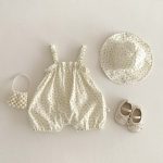 【66-90cm】サロペット 花柄 ふわふわ 帽子付き - 画像 (2)