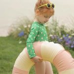 【90-150cm】水着 フロントジップ 長袖 花柄 かわいい - 画像 (3)