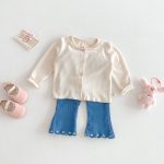 【73-120cm】カーディガンorデニムパンツ 柔らか クリーム シンプル - 画像 (4)