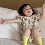 【66-90cm】ロンパース ベビー 小花柄 折り襟 レトロ - 画像 (4)