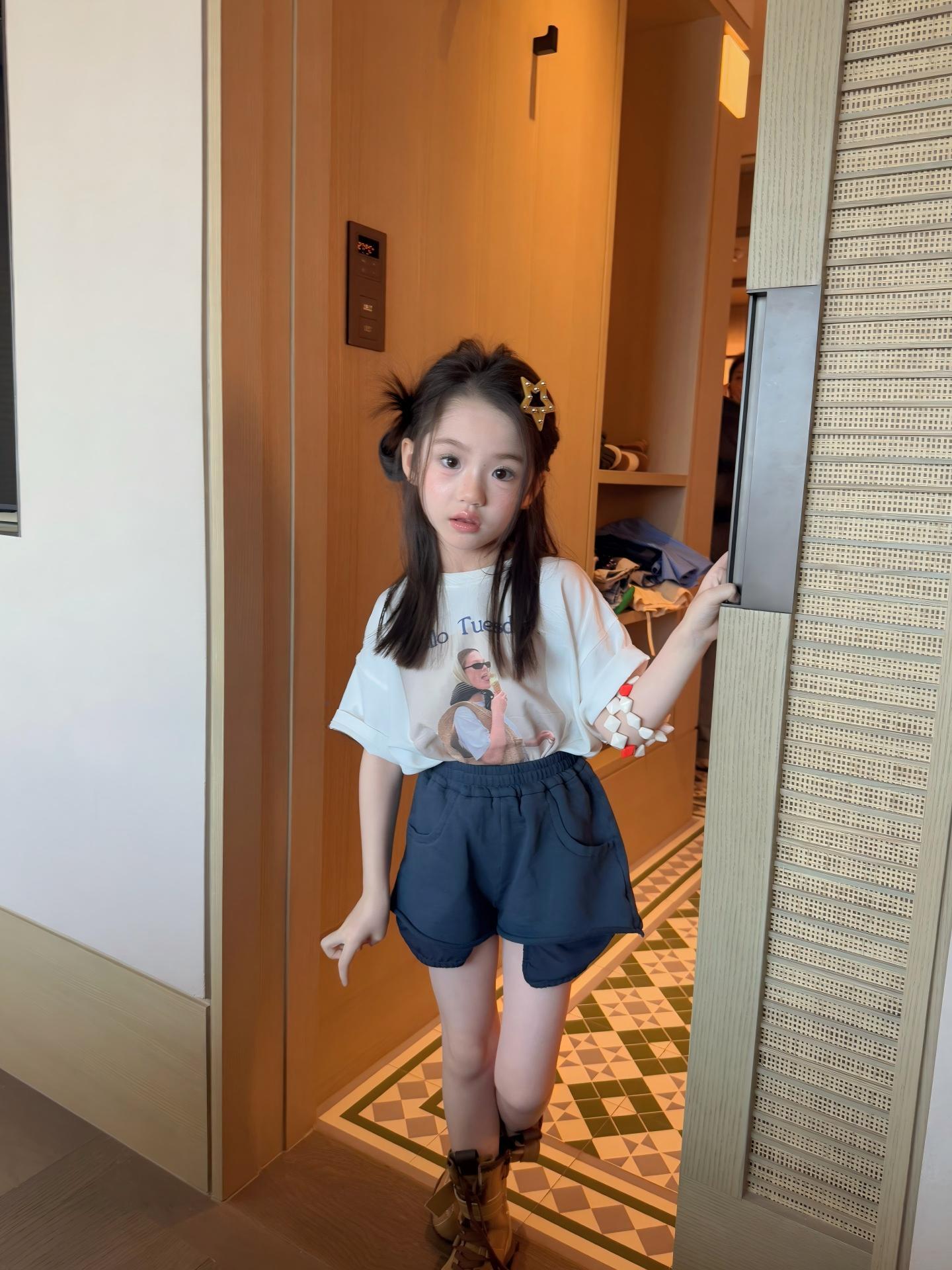 O1CN01afO13U282Ll6n4FbW_2217733997874-0-cib.jpg 【90-160cm】半袖Tシャツorショートパンツ 女の子 ゆったり トレンド - 画像 (1)