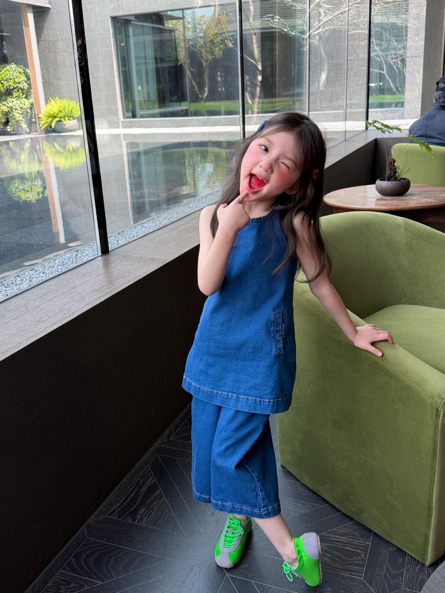 O1CN01uljeWD282LkjfKI9I_2217733997874-0-cib.jpg 【100-150cm】ワンピース 女の子 無地 ノースリープ ゆったり - 画像 (1)