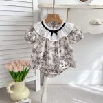 【66-90cm】セットアップ ブラック フラワー 半袖 トップス＆パンツ - 画像 (5)