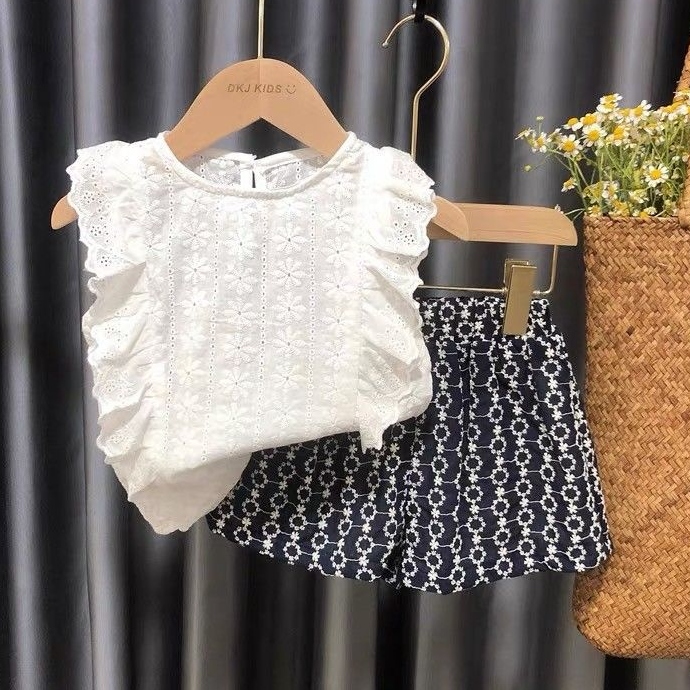 6285a630c141e909016331.jpg 【90-150cm】セットアップ 女の子 ノースリーブ 刺繍 ショートパンツ - 画像 (1)