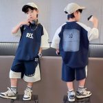 【110-170cm】2点セット 男の子 2色選べる ハンサム カジュアル スポーツ 配色 切り替え - 画像 (2)
