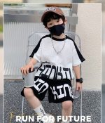【120‐150cm】セットアップ 男の子 韓国系 カジュアル 配色 アルファベット 半袖 Tシャツ＋ショートパンツ - 画像 (5)