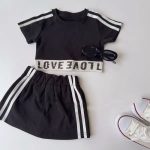【90-150cm】セットアップ 女の子 スポーツ系 ストラップ柄 - 画像 (2)