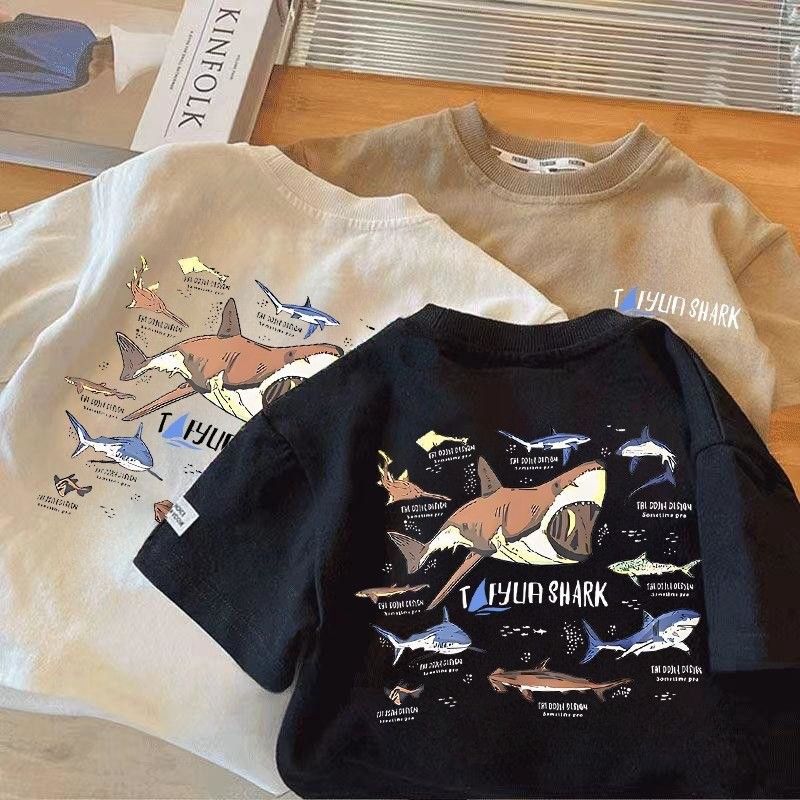 6a2fa589e43c4539160582.jpg 【90-160cm】半袖 Tシャツ 男の子 カートゥーン サメ柄 綿100% 柔らかい 合わせやすい - 画像 (1)