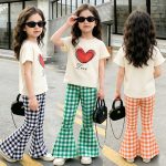 【100-150cm】セットアップ 女の子 おしゃれ 半袖 Tシャツ チェック柄 フレアパンツ お出かけ 通学 日常着 - 画像 (2)