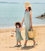 【80-150cm+親サイズ】シャツorワンピースorショートパンツ 親子ペア 無地 シンプル - 画像 (5)