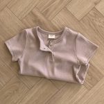 【73-100cm】半袖Tシャツ ベビー 丸首 ボタン付き - 画像 (4)