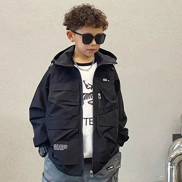 ブラック
