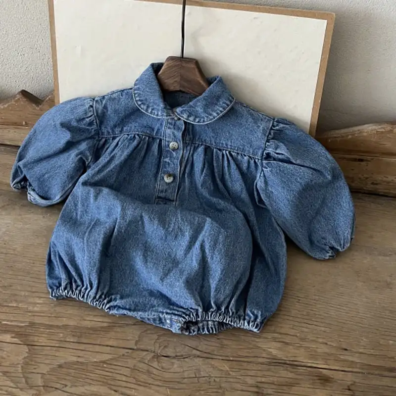 ダークブルー