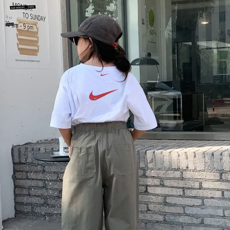 ホワイト