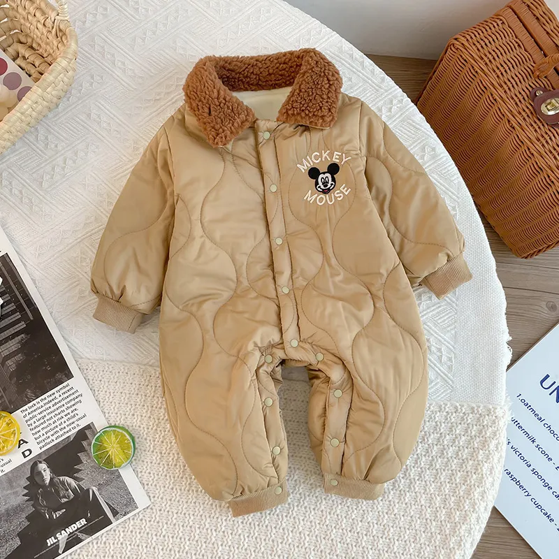 ダークカーキ