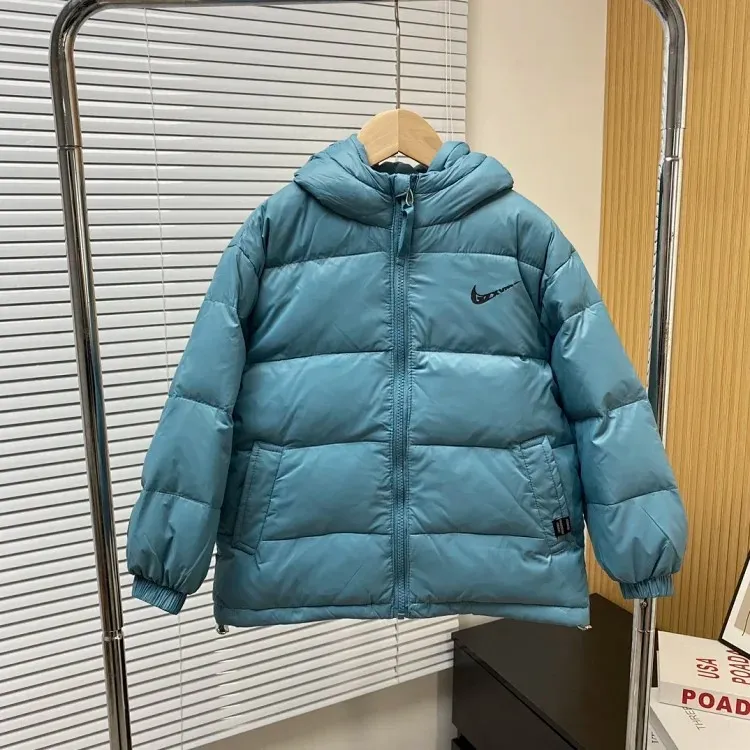 ブルー