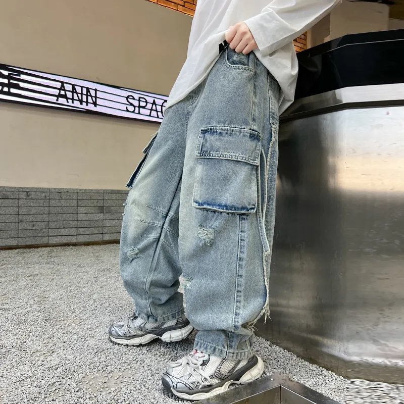 ブルー
