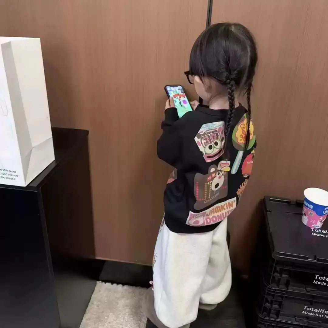 ブラック