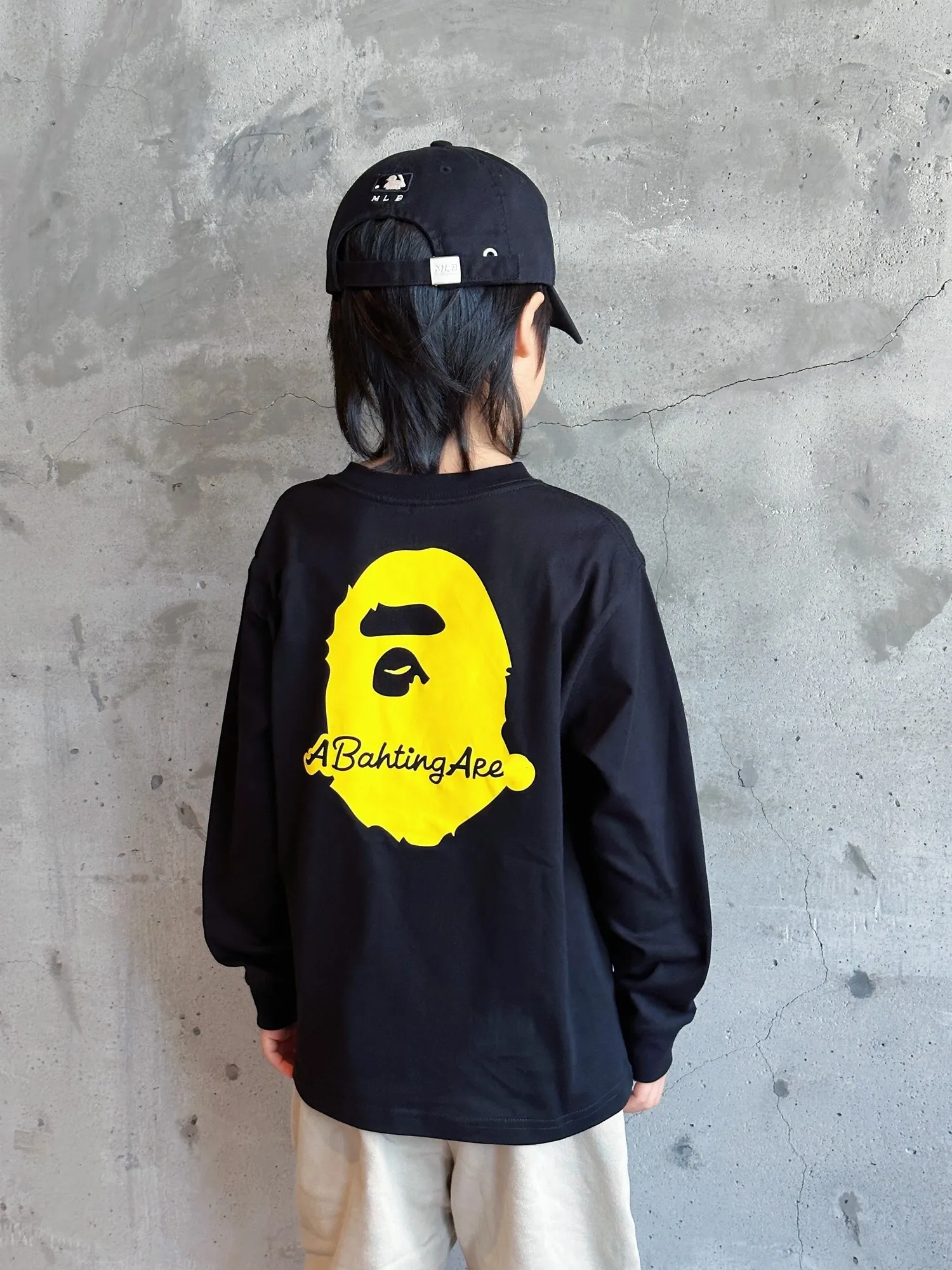 ブラック