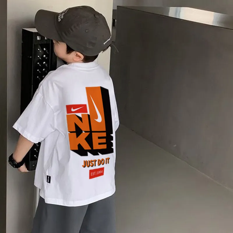 ホワイト
