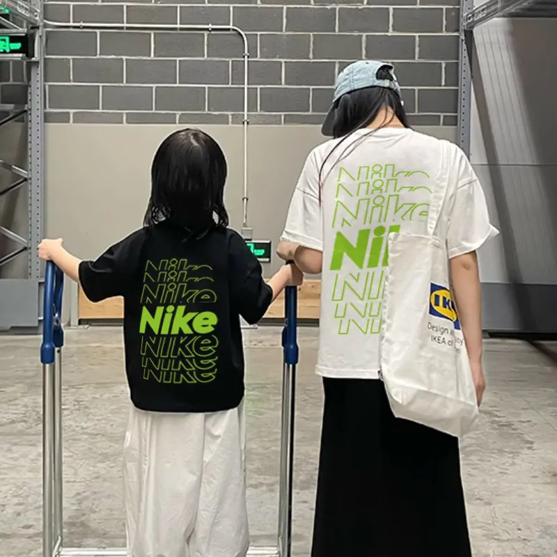 ホワイト