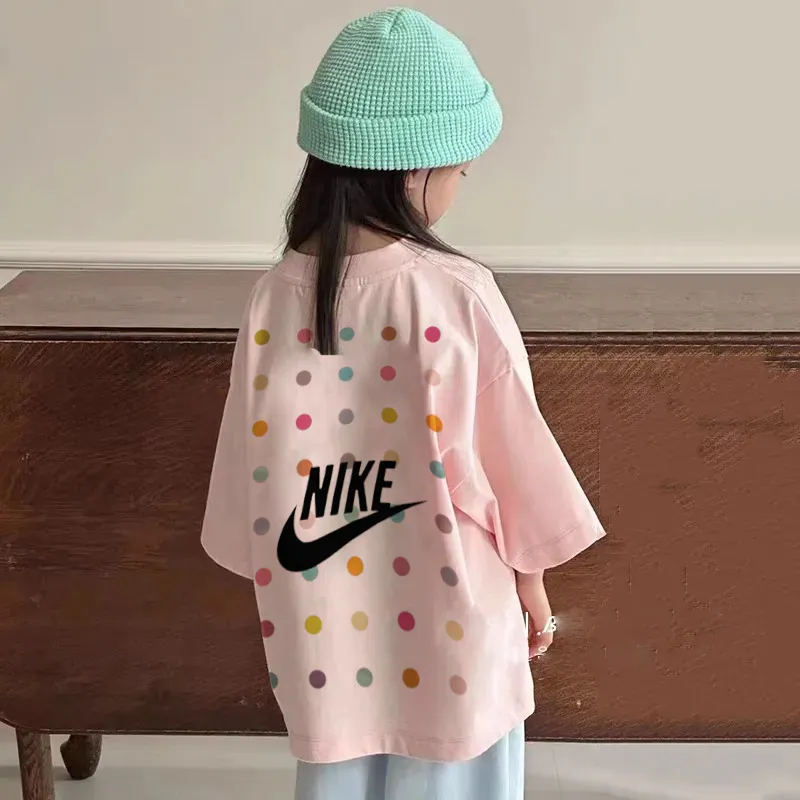 ピンク