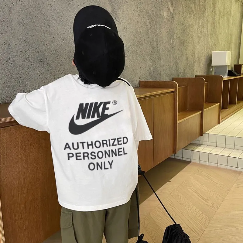 ホワイト