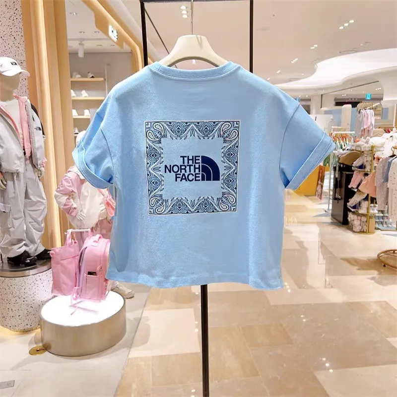 ブルー
