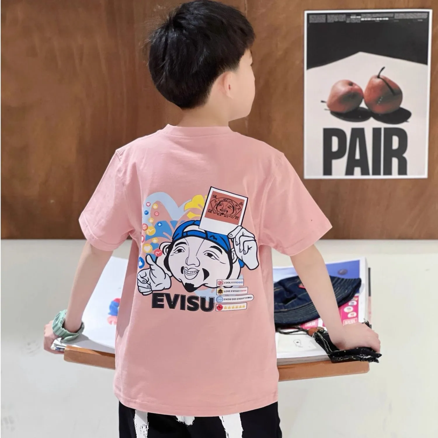 ピンク