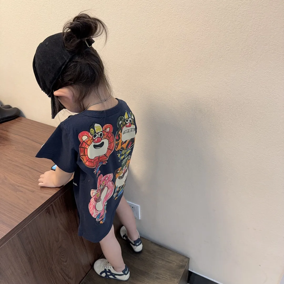 ネイビー