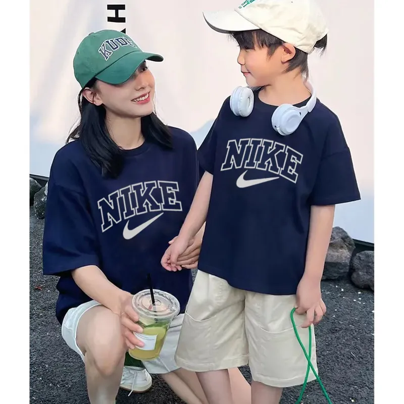 ネイビー