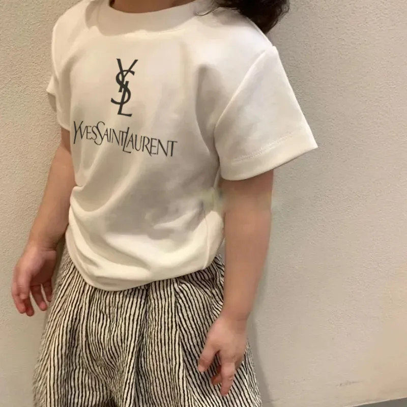 ホワイト