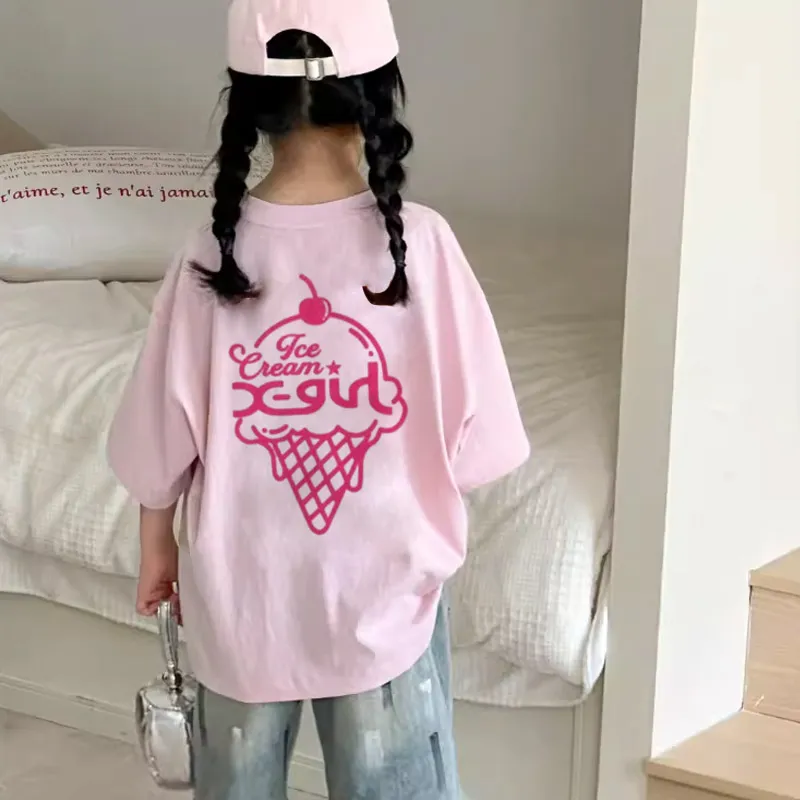 ピンク
