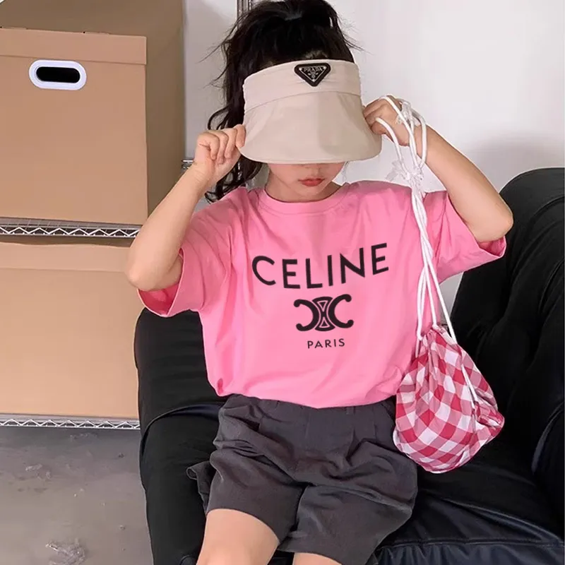 ピンク