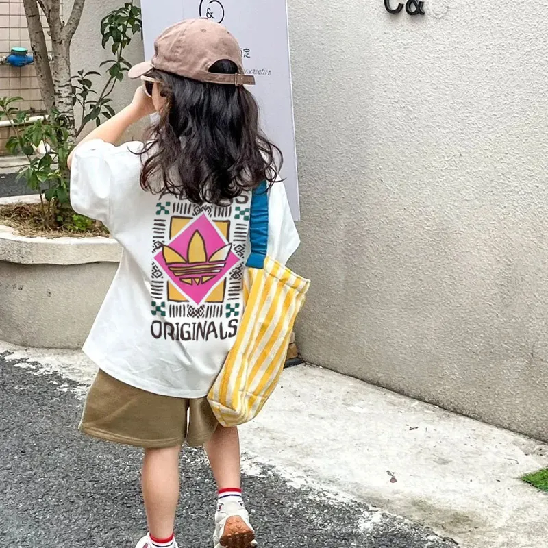ホワイト