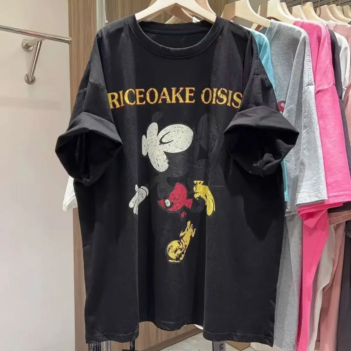 ブラック