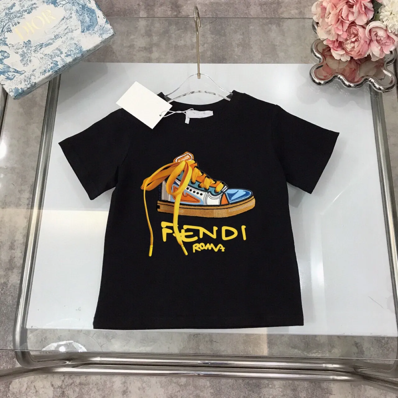 ブラック